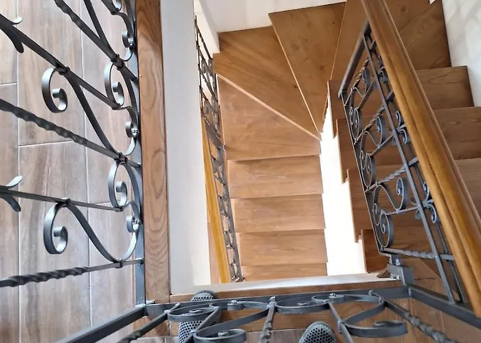 Ferienhaus Hillside Haven - Sea View Retreat With Pool Access Rapallo