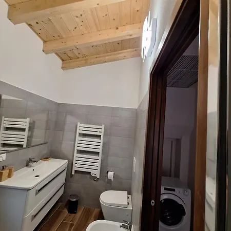 Hillside Haven - Sea View Retreat With Pool Access ראפאלו